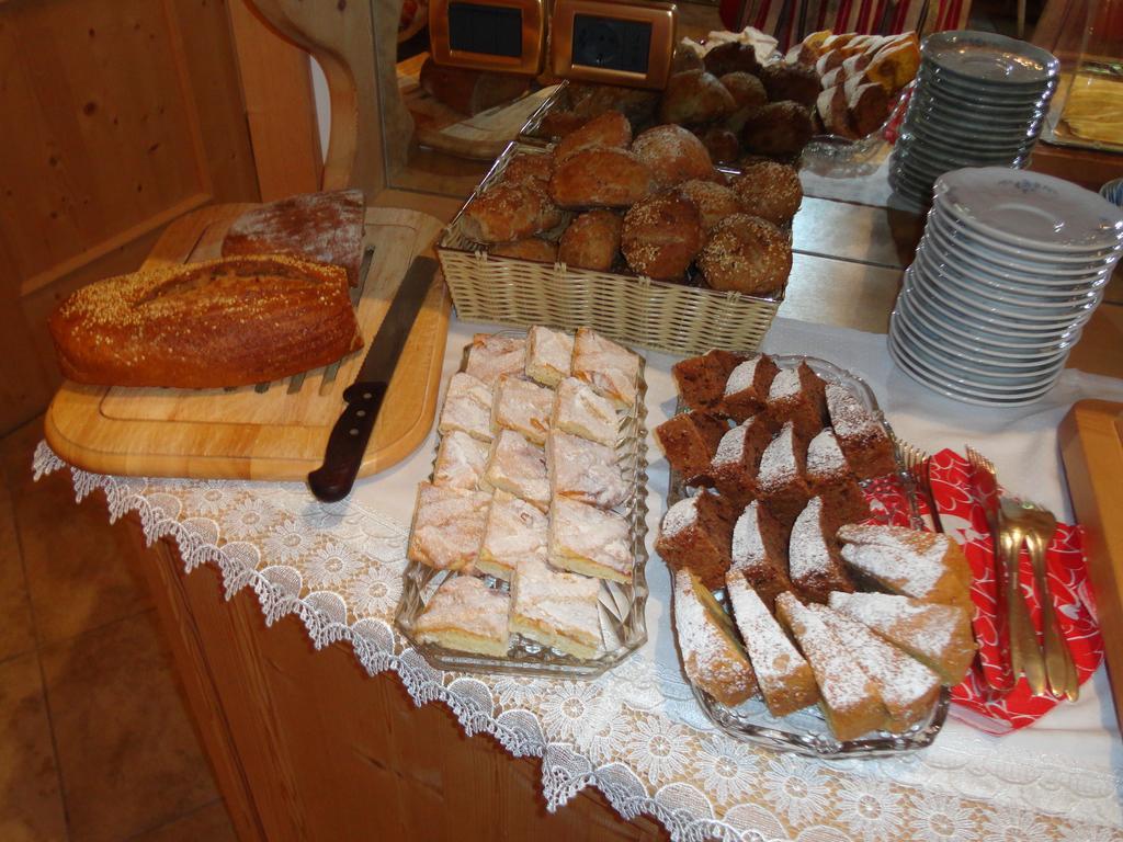 Bed and Breakfast Garni Crepaz Сельва-ді-Валь-Гардена Екстер'єр фото