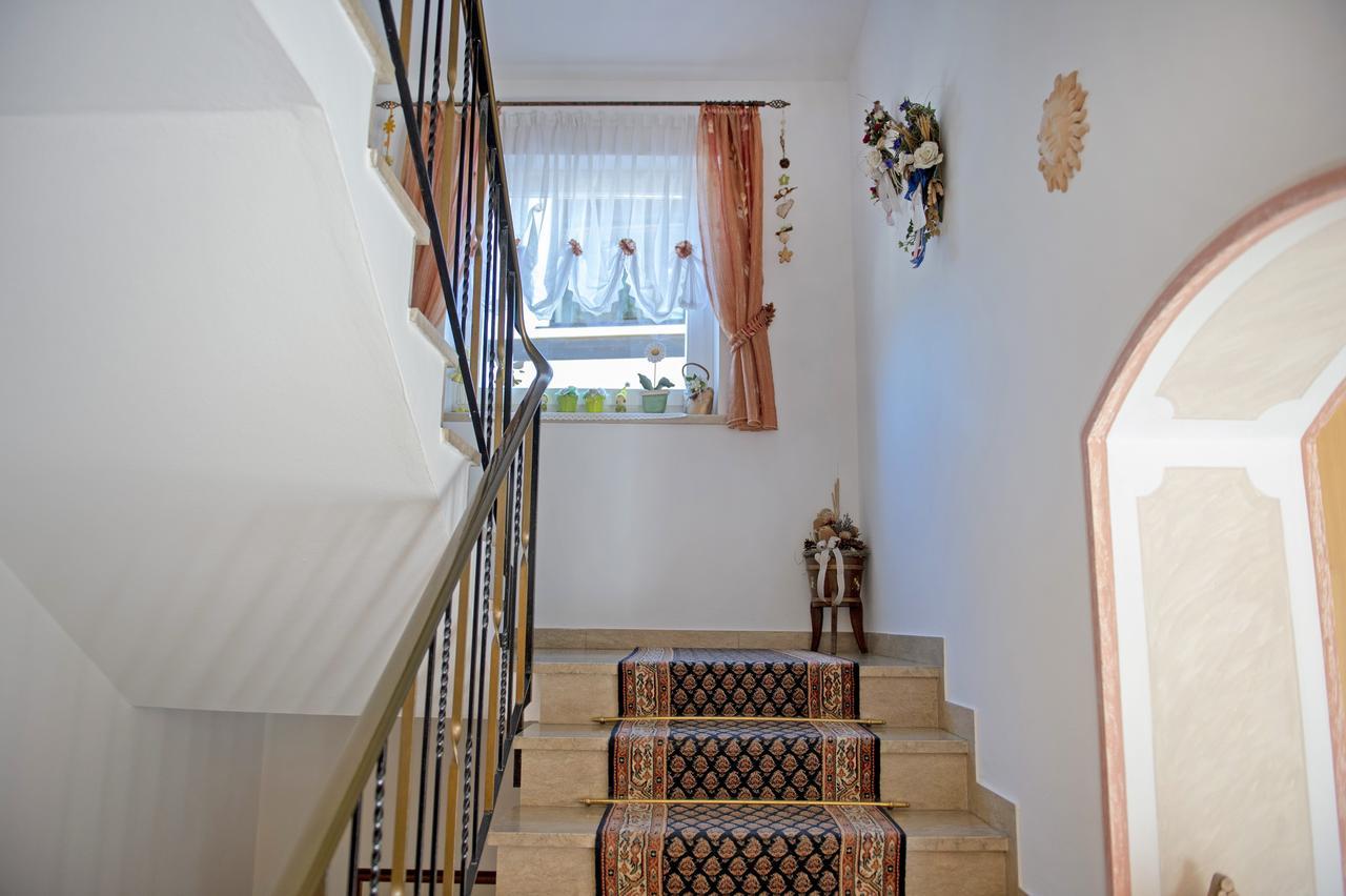 Bed and Breakfast Garni Crepaz Сельва-ді-Валь-Гардена Екстер'єр фото
