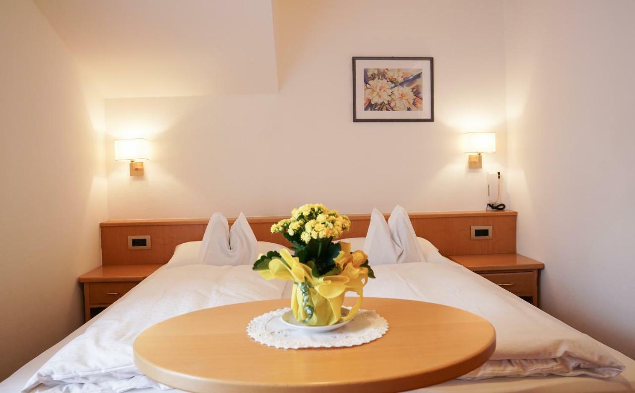 Bed and Breakfast Garni Crepaz Сельва-ді-Валь-Гардена Екстер'єр фото